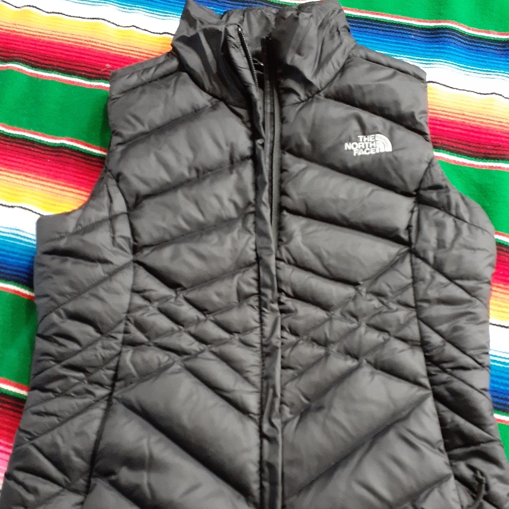 The North Face 550 puffer vest